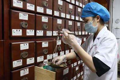 中医视角下口腔癌的常见症状解析