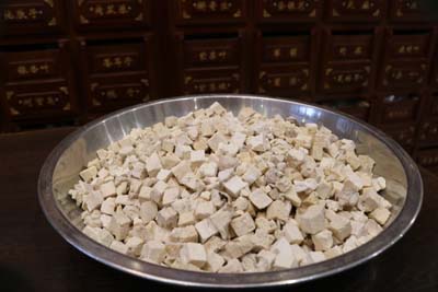 正气亏虚：胆管癌发病的内在根基与症状特点